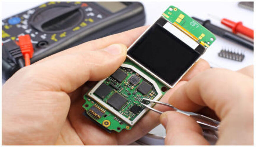 Certificate In Mobile Phone Hardware Repair Technician (CMPHRT)